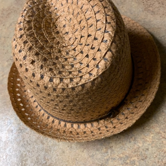 Hat - Picture 3 of 3